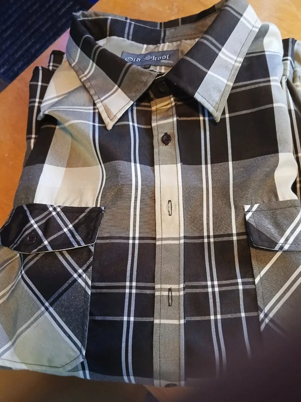 Old Skool Mens 5X pre owned shirt. SHIPS FREE